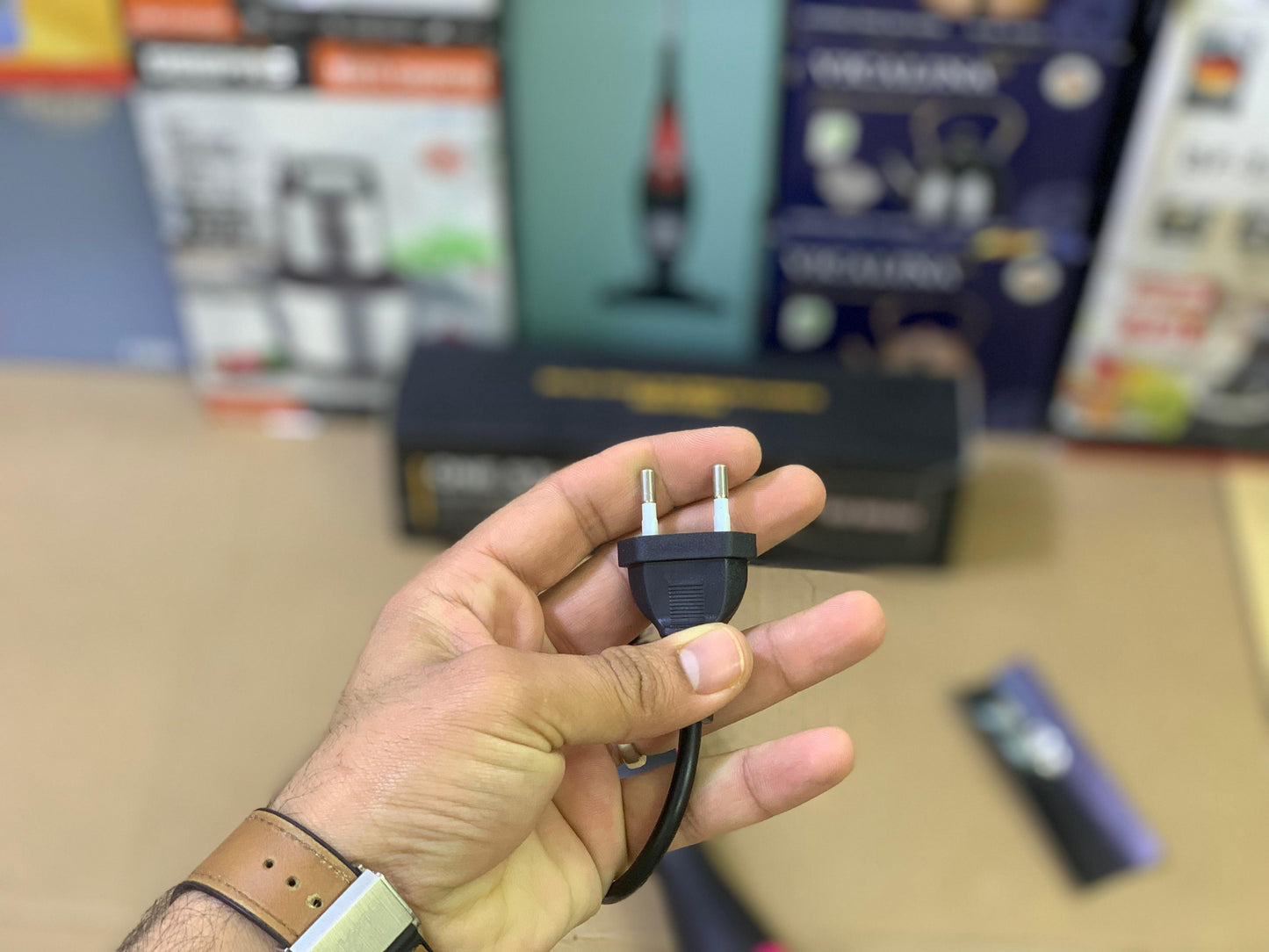 Asaan Kart™ 3-In-1 Electric One Step Hair Straightening Brush One Step Hot Air Brush Dryer + Styler