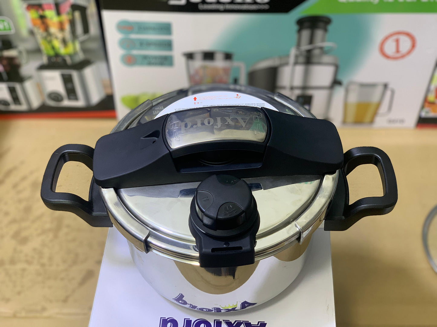 Afford Pressure Cooker 18/10 Stainless steel Clipso +precision Pressure cooker