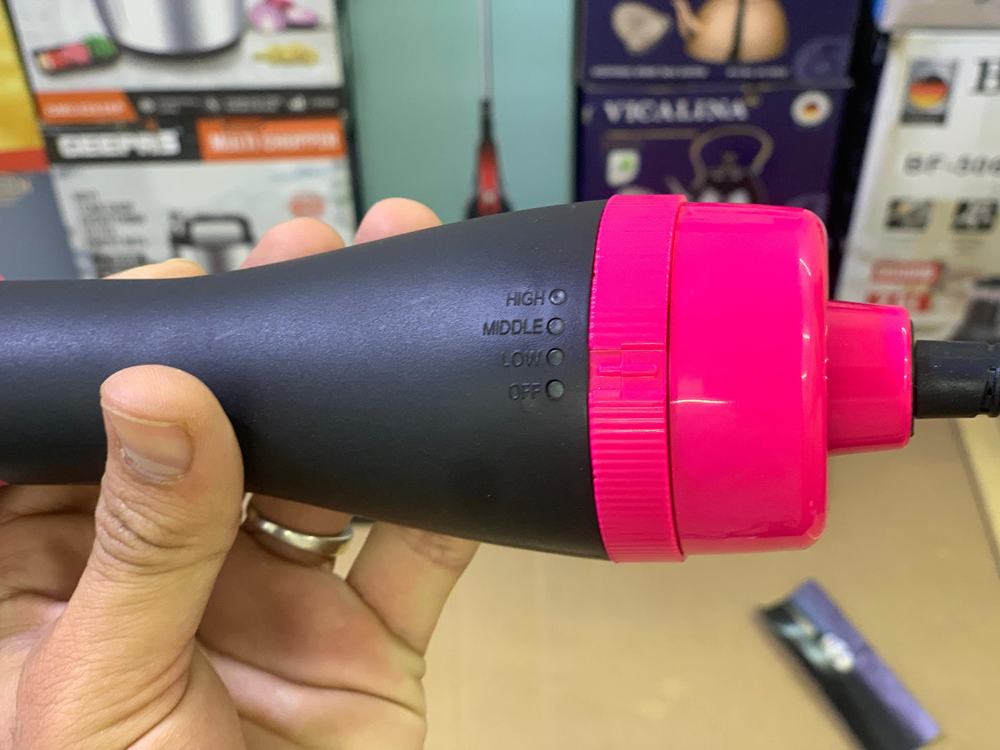 Asaan Kart™ 3-In-1 Electric One Step Hair Straightening Brush One Step Hot Air Brush Dryer + Styler